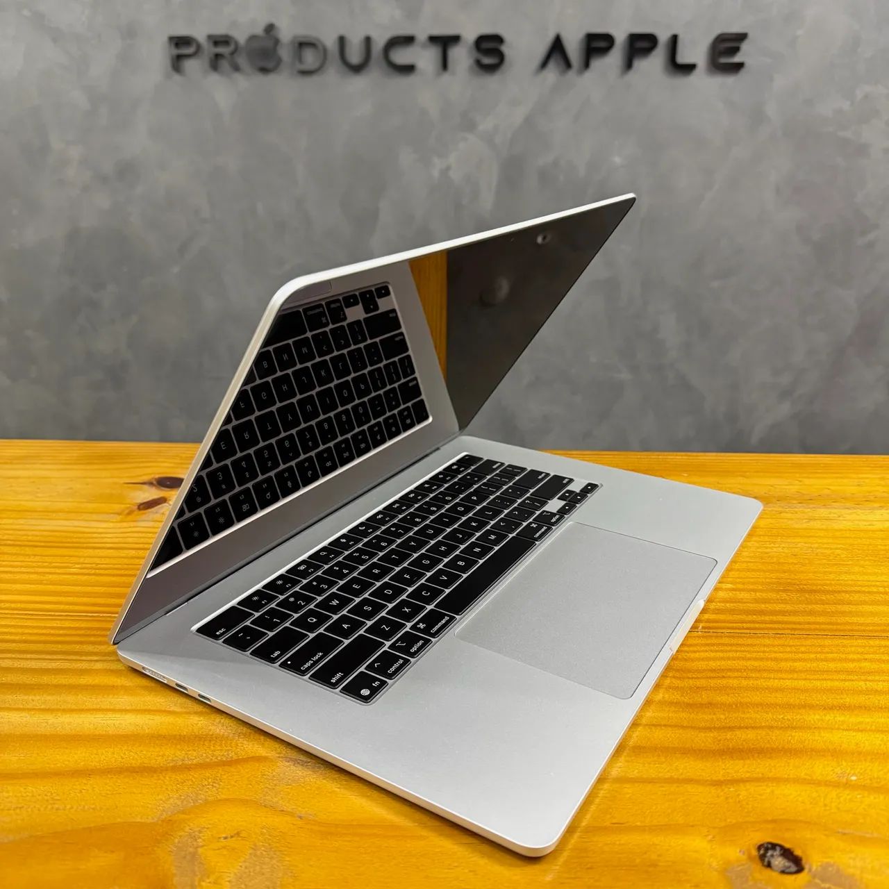MACBOOK AIR M4 15 POL PRATEADO 16GB RAM 256GB - GARANTIA APPLE