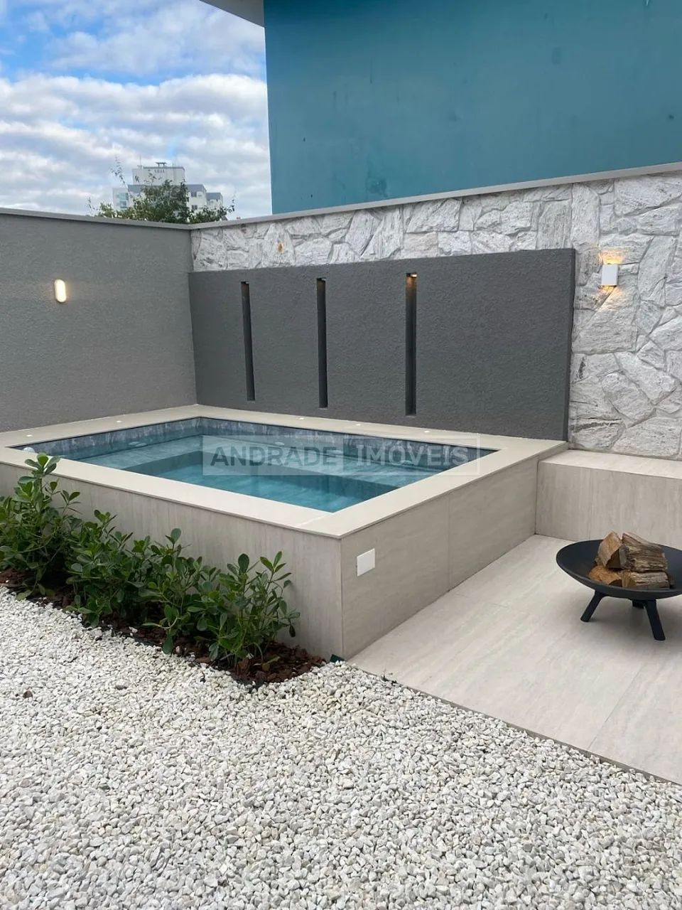 Lindo Sobrado Novo Centro Itajaí - Foto 2