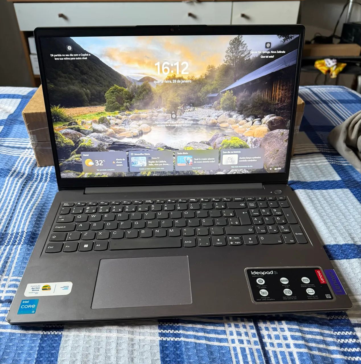 Notebook Lenovo i3 11 geração, 8gb, Ssd Nvme 256gb (Aceito Cartão)