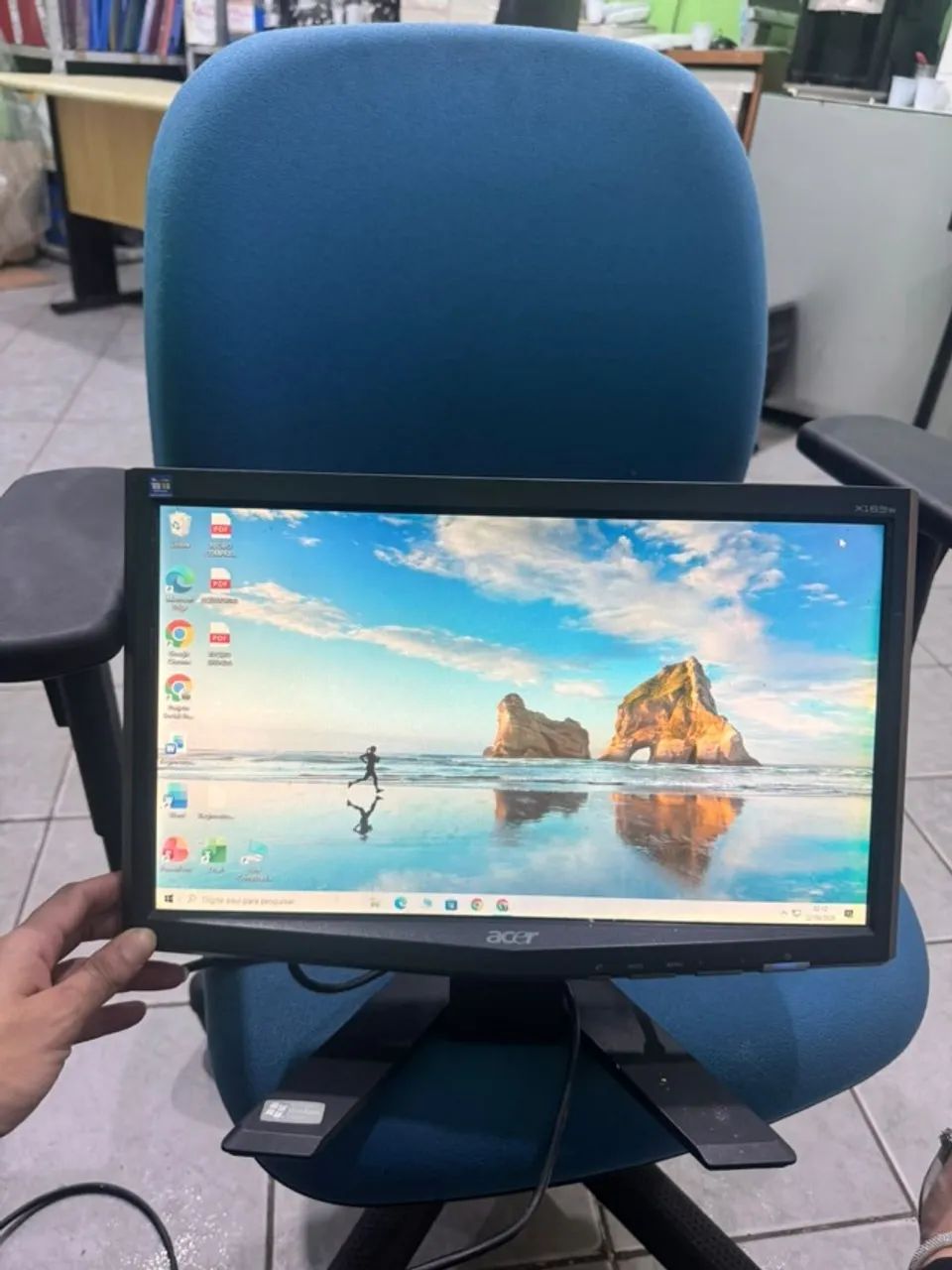 Monitor 16 polegadas 