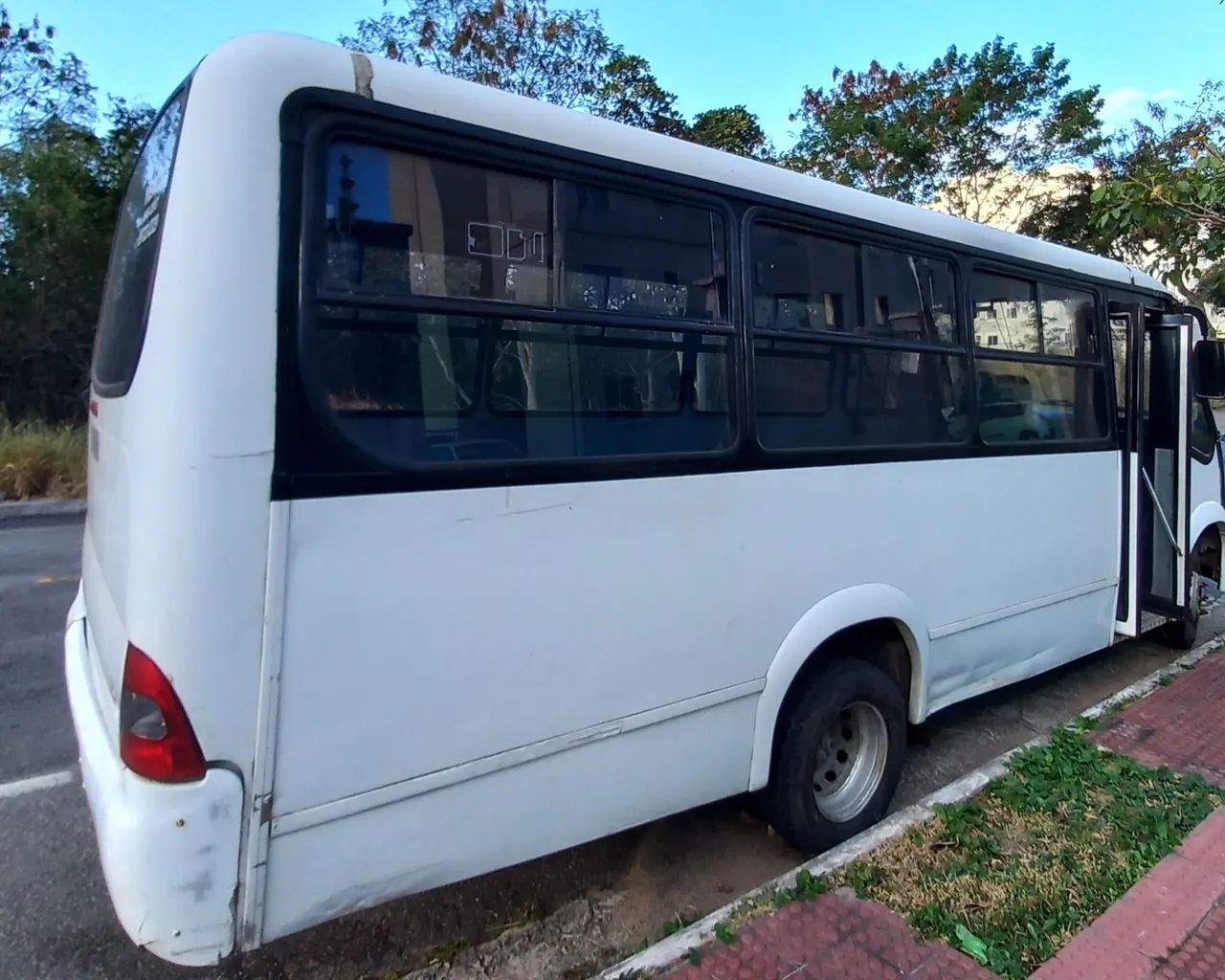 Micro-ônibus Iveco cityclass 6013 2.8 - Foto 4