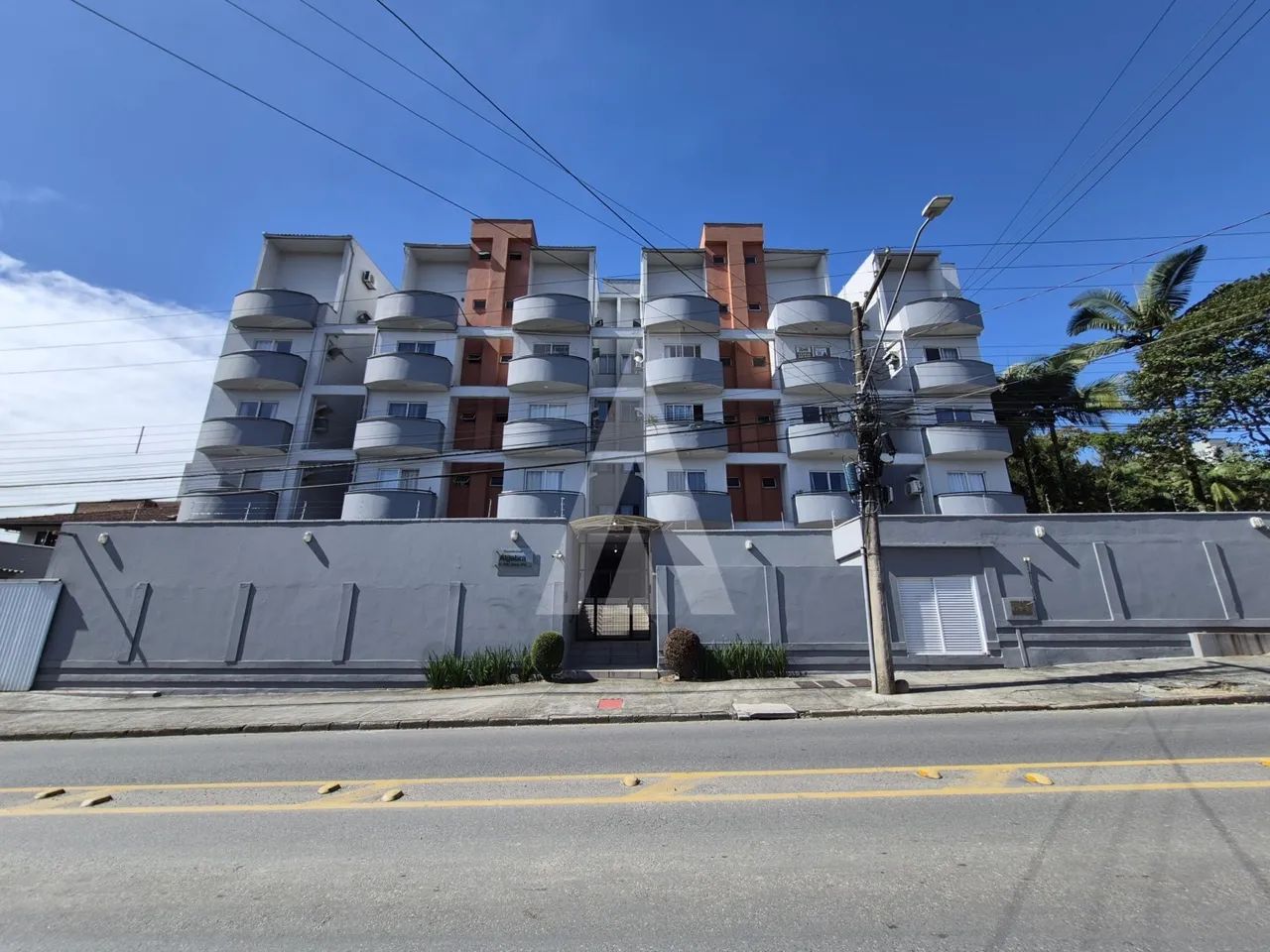 Apartamento com 01 quarto no bairro Bom Retiro.