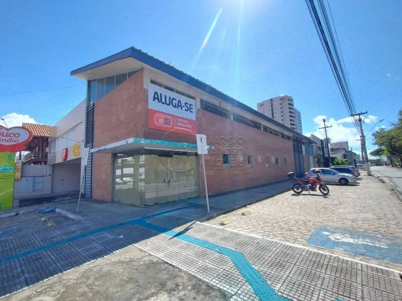 PONTO COMERCIAL NA AV. ÁLVARO CALHEIROS MEDINDO 525,00M²