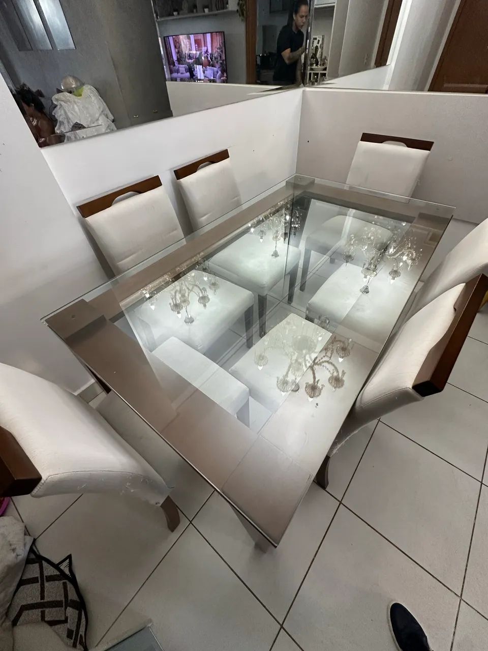 Mesa com 6 cadeiras - Foto 2