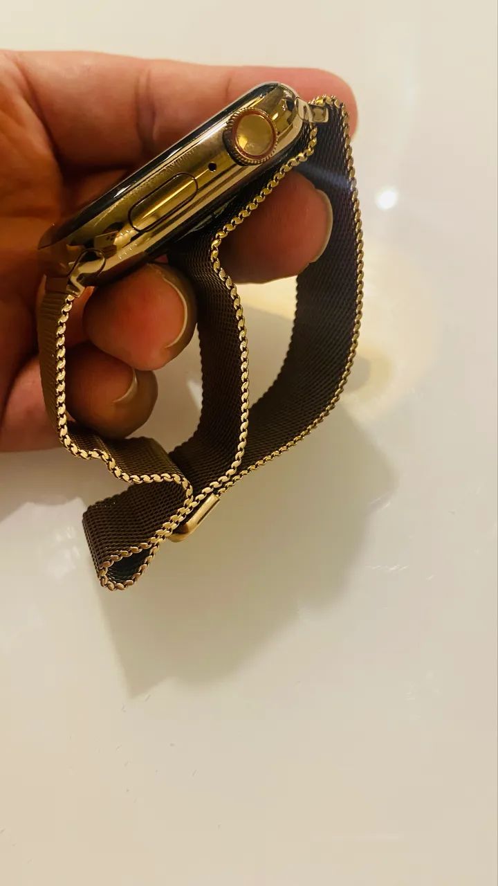 Apple Watch 5 dourado 44mm - Foto 3
