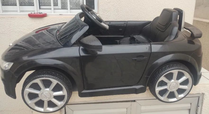 Carrinho elétrico infantil 