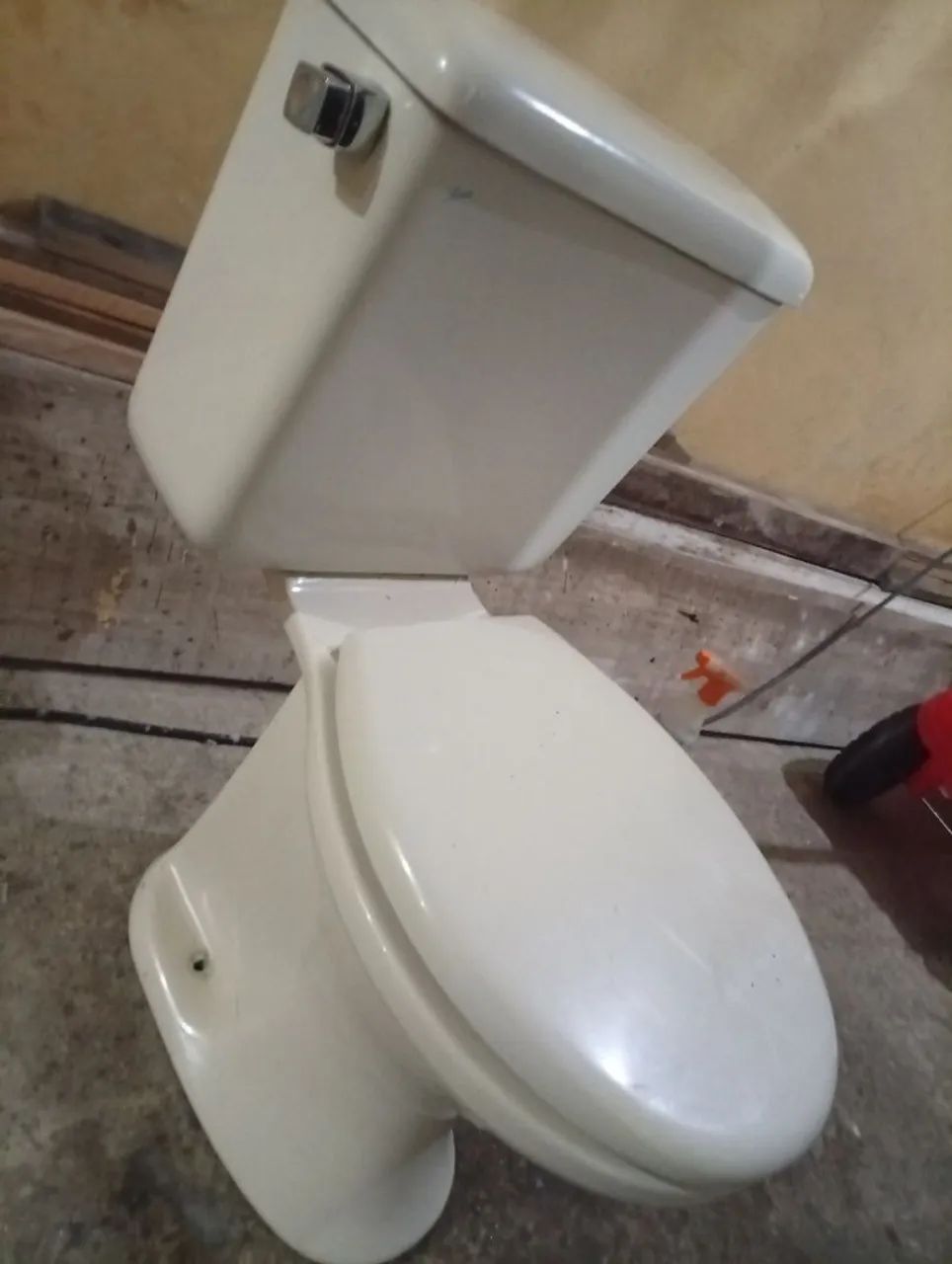 Vaso sanitário caixa acoplada  - Foto 3