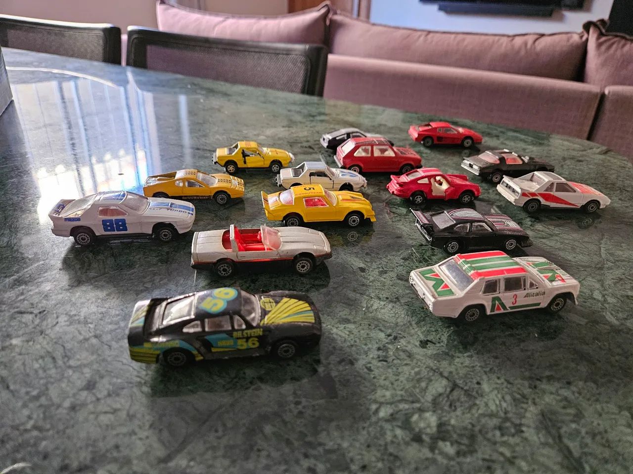 Carrinhos em Miniaturas vários modelos - Foto 2