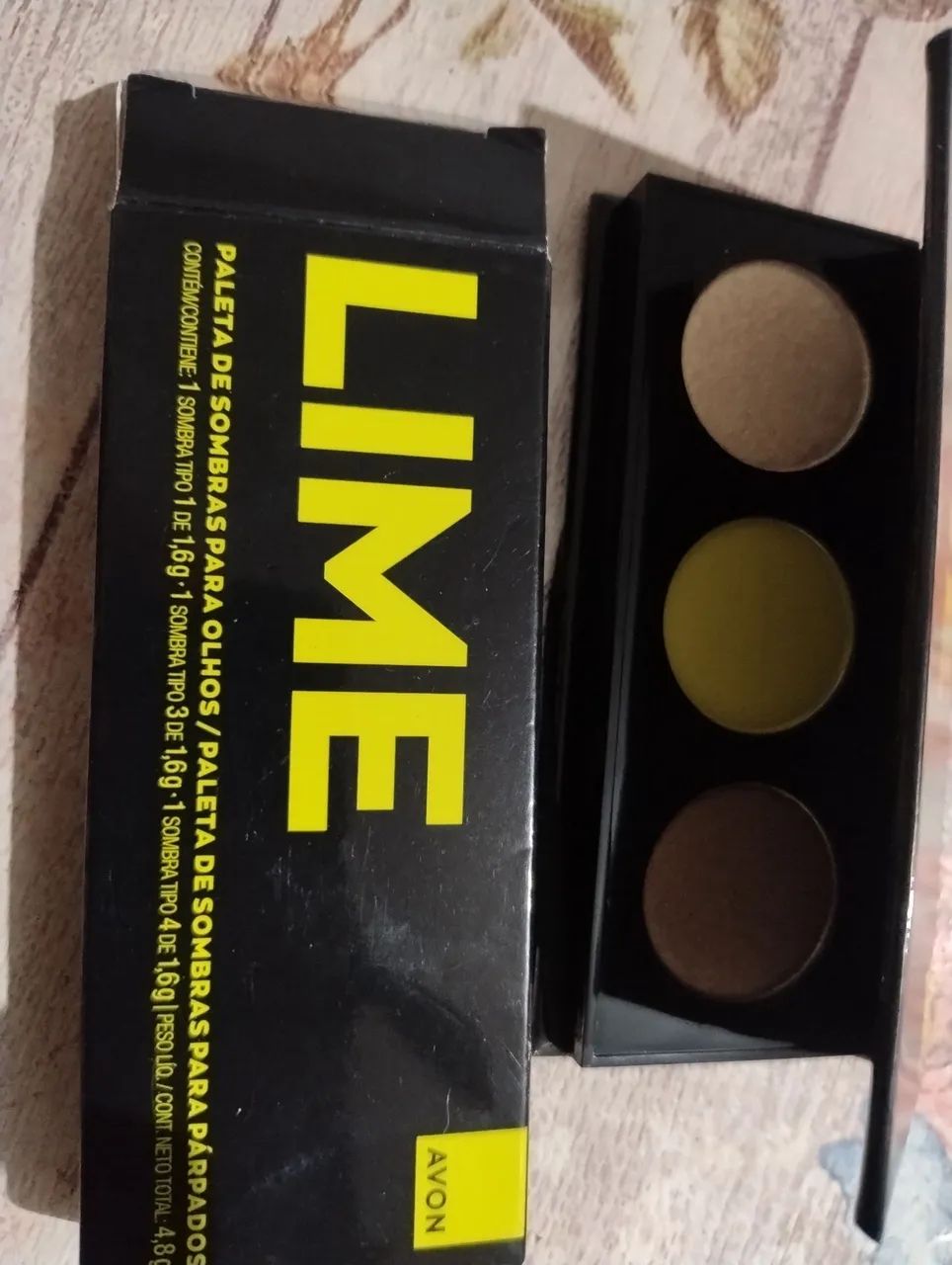 Paleta de sombras lume avon  - Foto 2