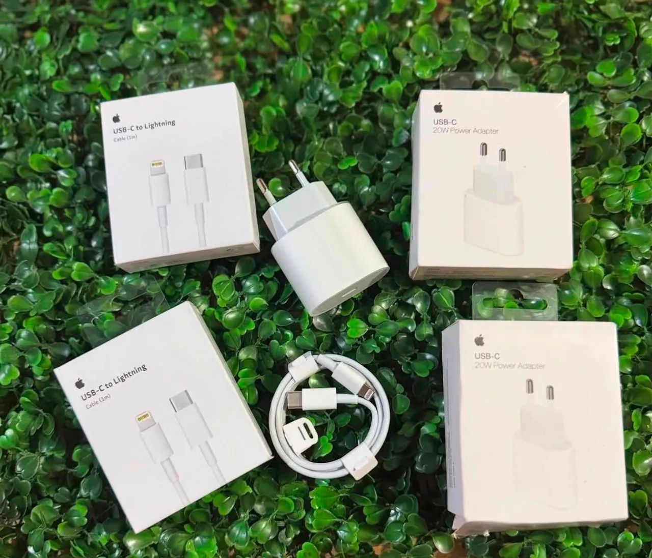 Kit Carregador USB-C 20W + Cabo USB-C para Lightning 1m - Foto 2