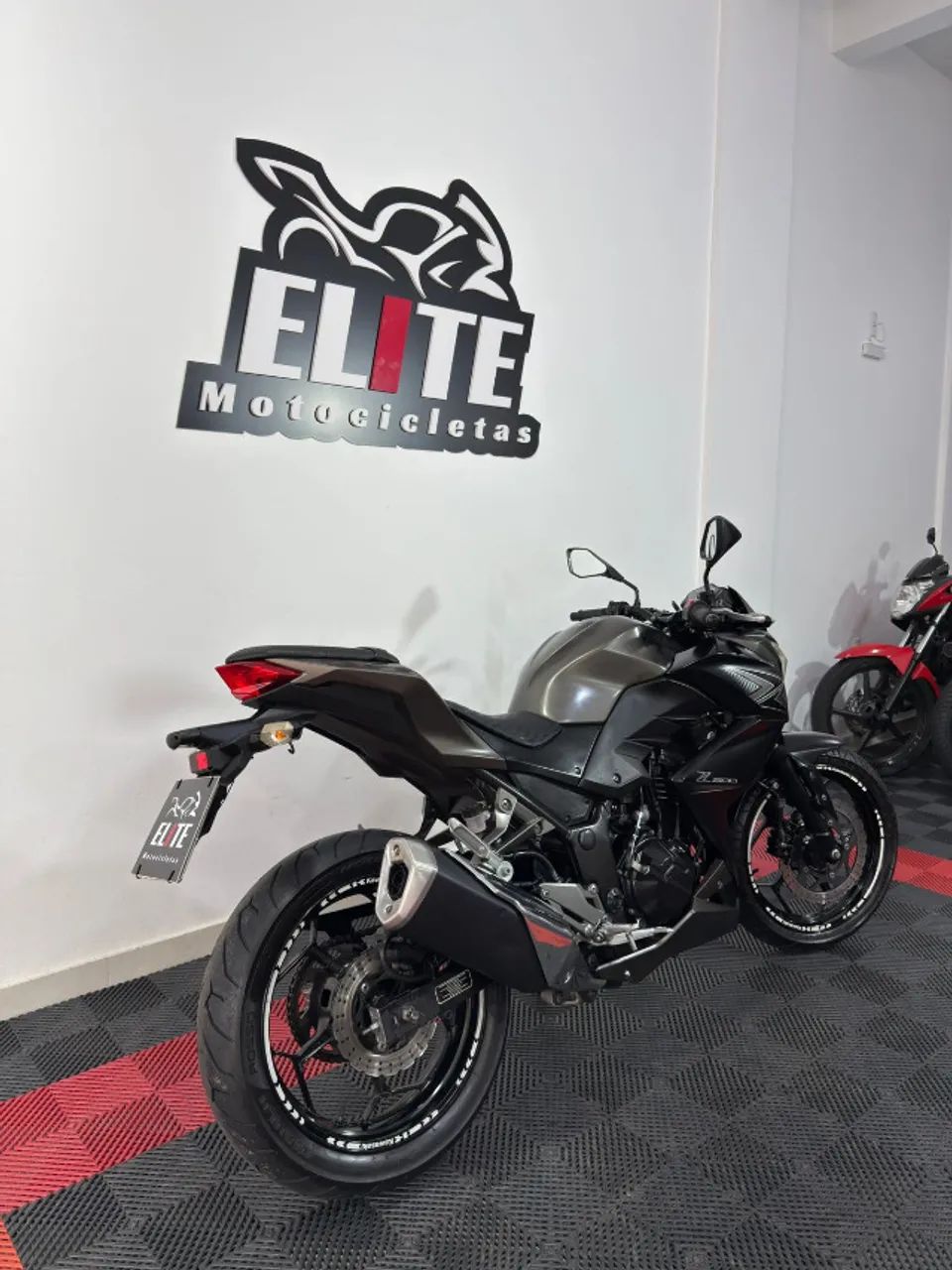 Kawasaki Z300 Cinza 2016 - Foto 5