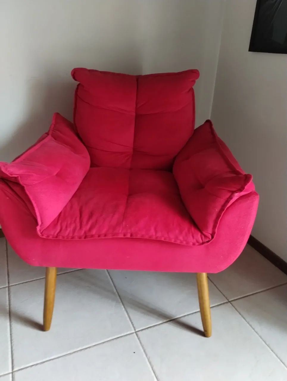 Duas poltronas vermelhas - Foto 2