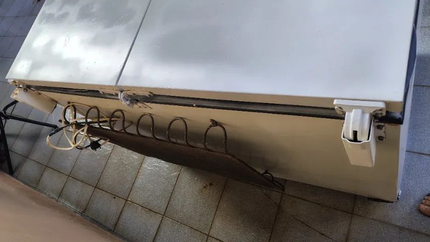 Vendo frizer de duas portas  - Foto 2