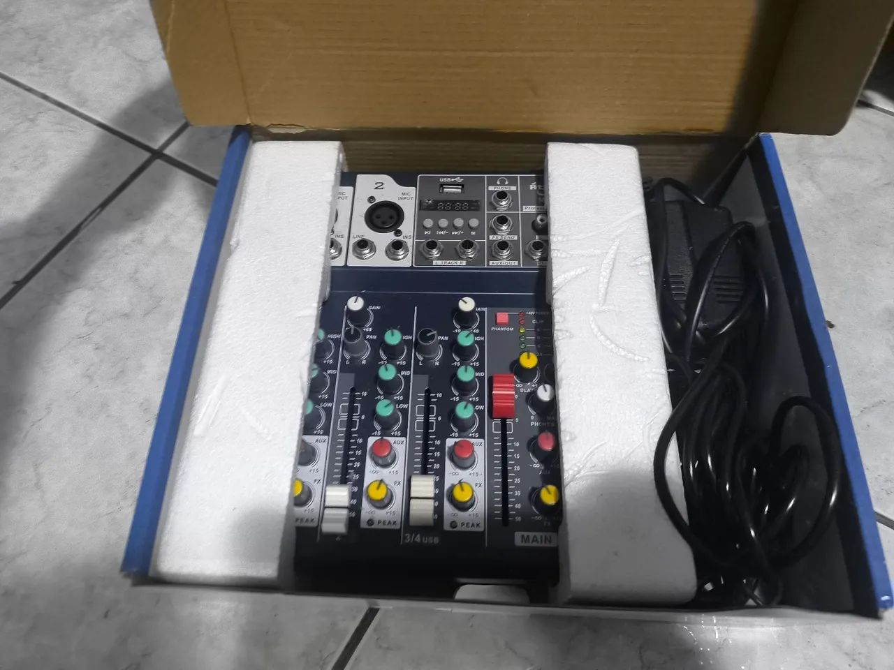 Mesa de som, canais  - Foto 2