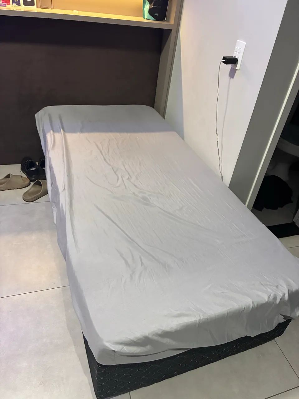 Box com colchão 