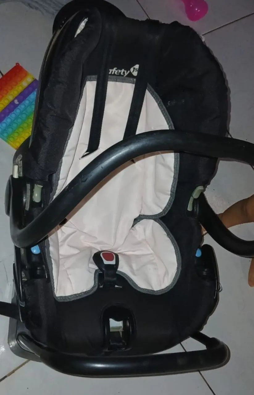 Bebê conforto com base
