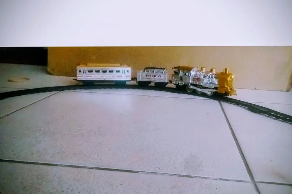 Brinquedo trenzinho 