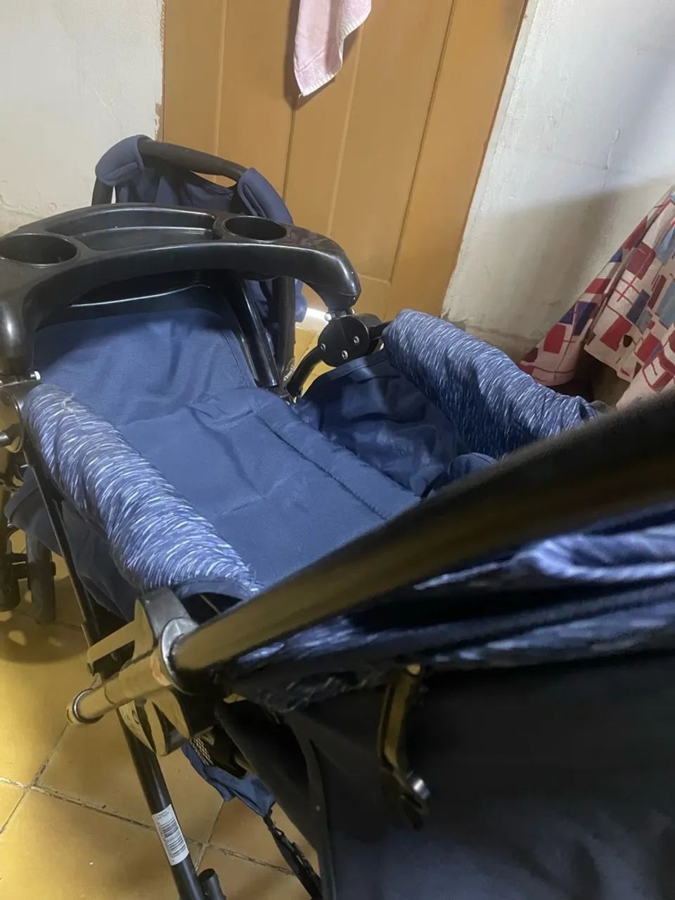 Carrinho de bebê + bebê conforto - Foto 4