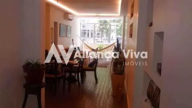 Laranjeiras | Apartamento 2 quartos, sendo 1 suite