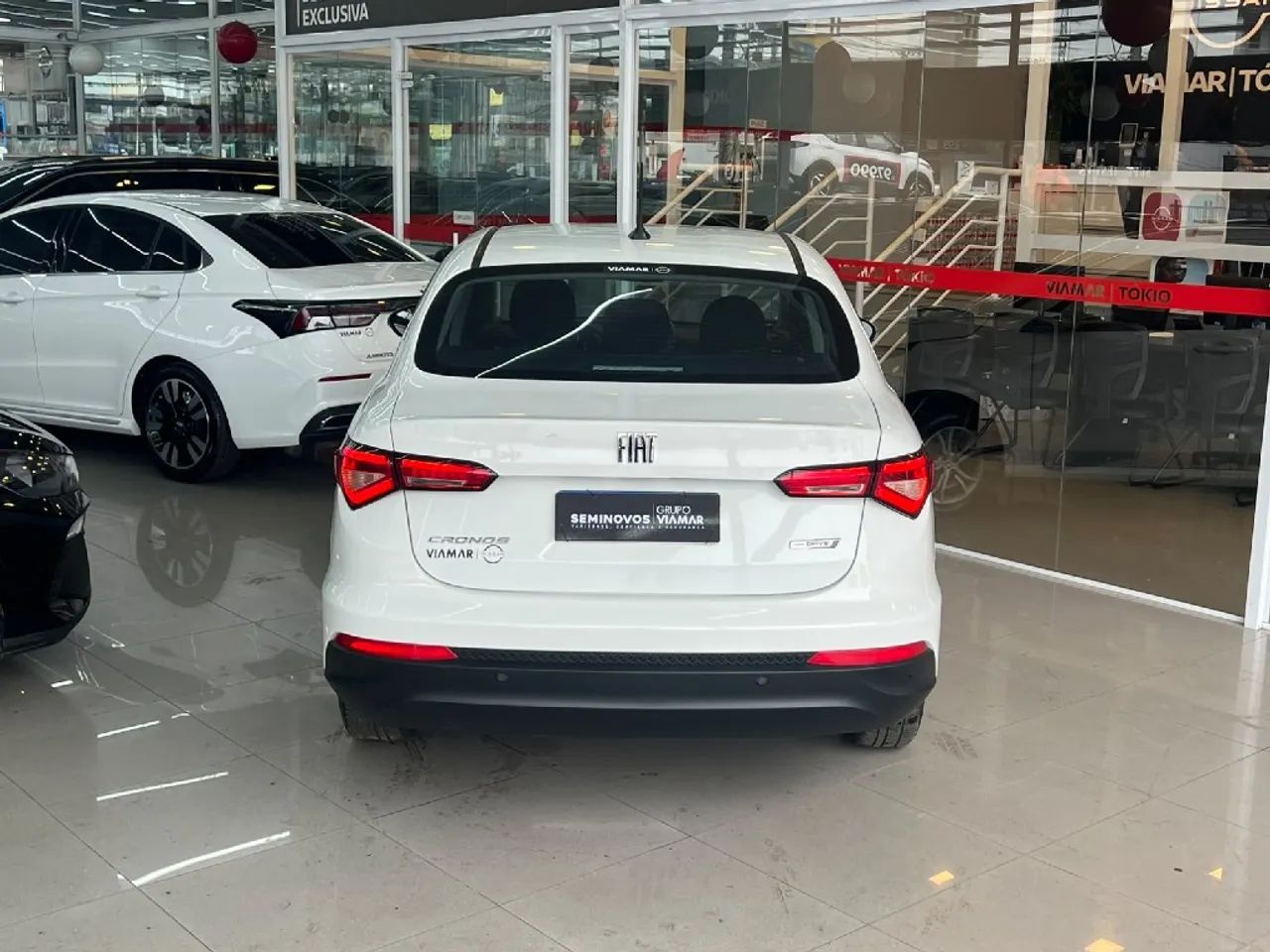 Fiat Cronos Drive 1.0 6V, foto 5 de 18