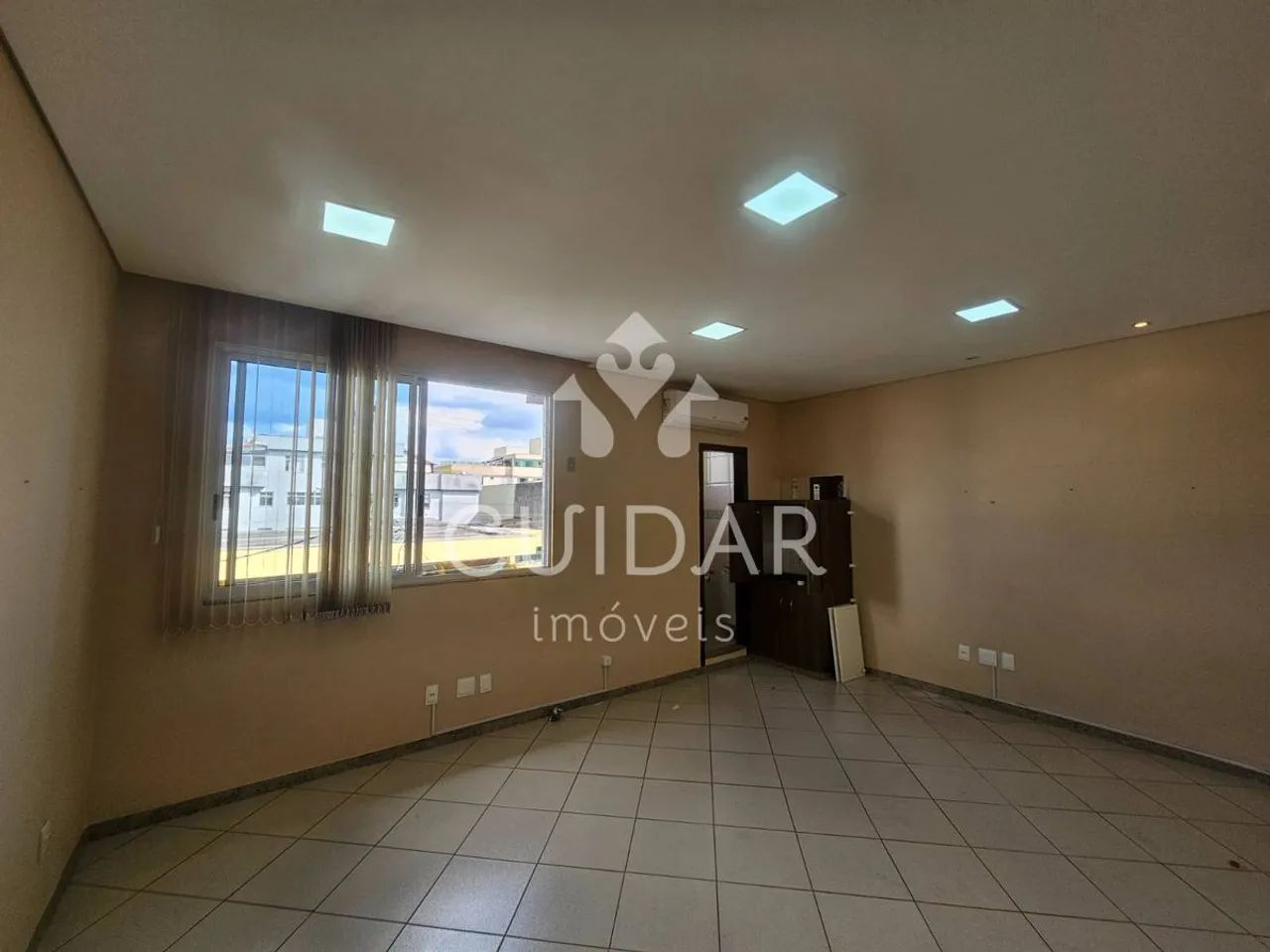 Sala comercial para alugar no Carlos Prates - Foto 4