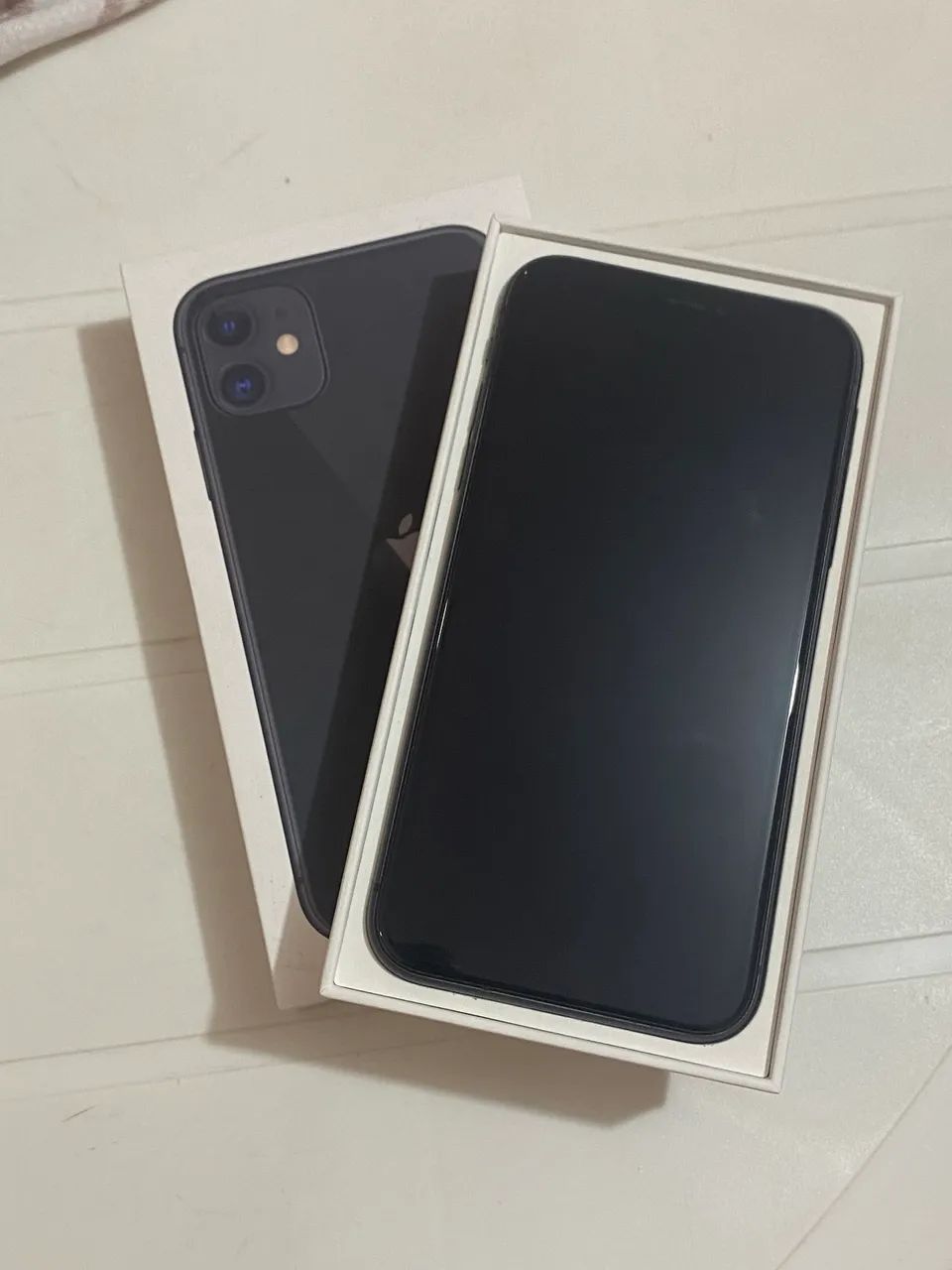 iPhone 11 preto - 64 gb - Foto 3