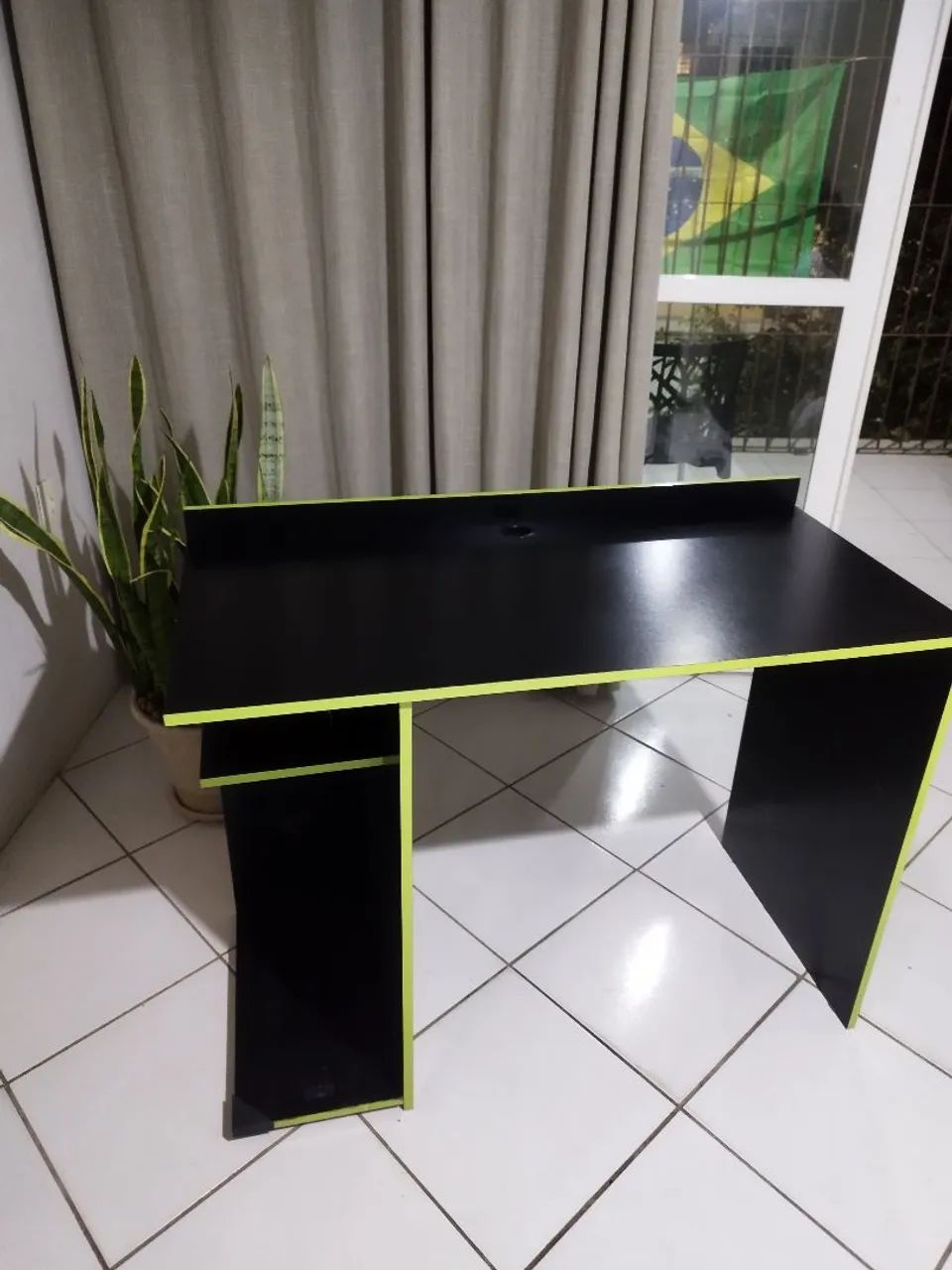 Mesa gamer usada - Foto 2