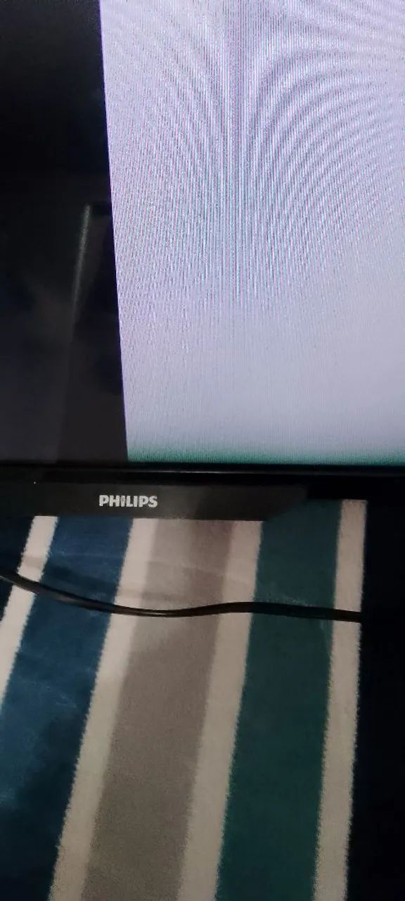 Vende televisão Philips com defeito - Foto 3