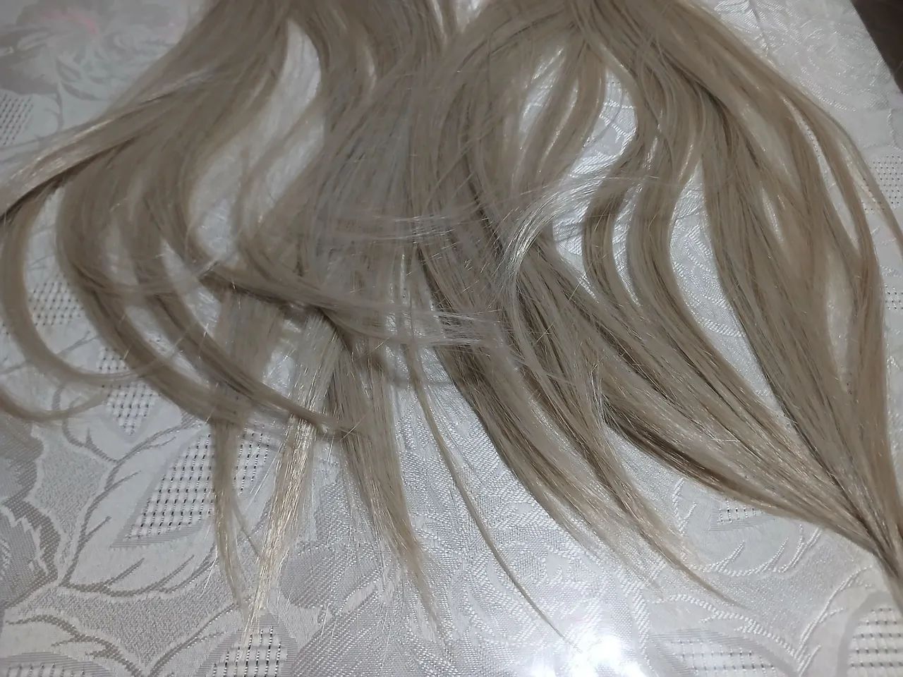 Cabelo loiro pastel acetinado  - Foto 3