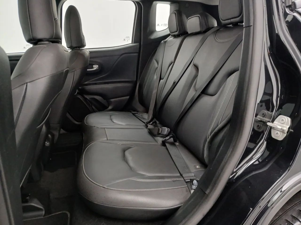 Jeep Renegade Long. T270 1.3 TB 4x2 Flex Aut., foto 17 de 18