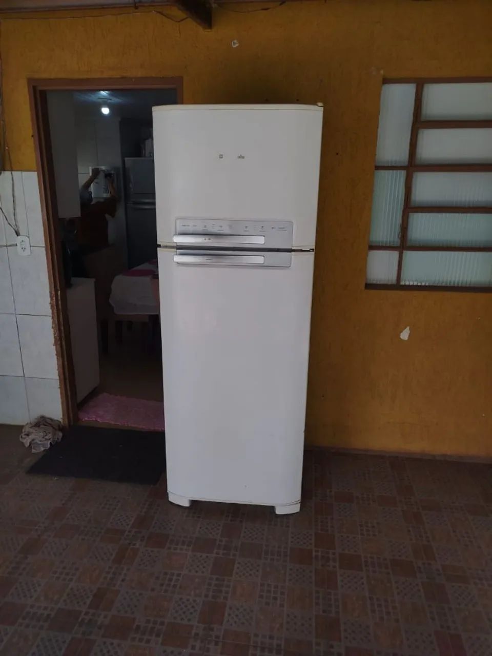 Geladeira Eletrolux Frost Free funcionando perfeitamente  - Foto 5