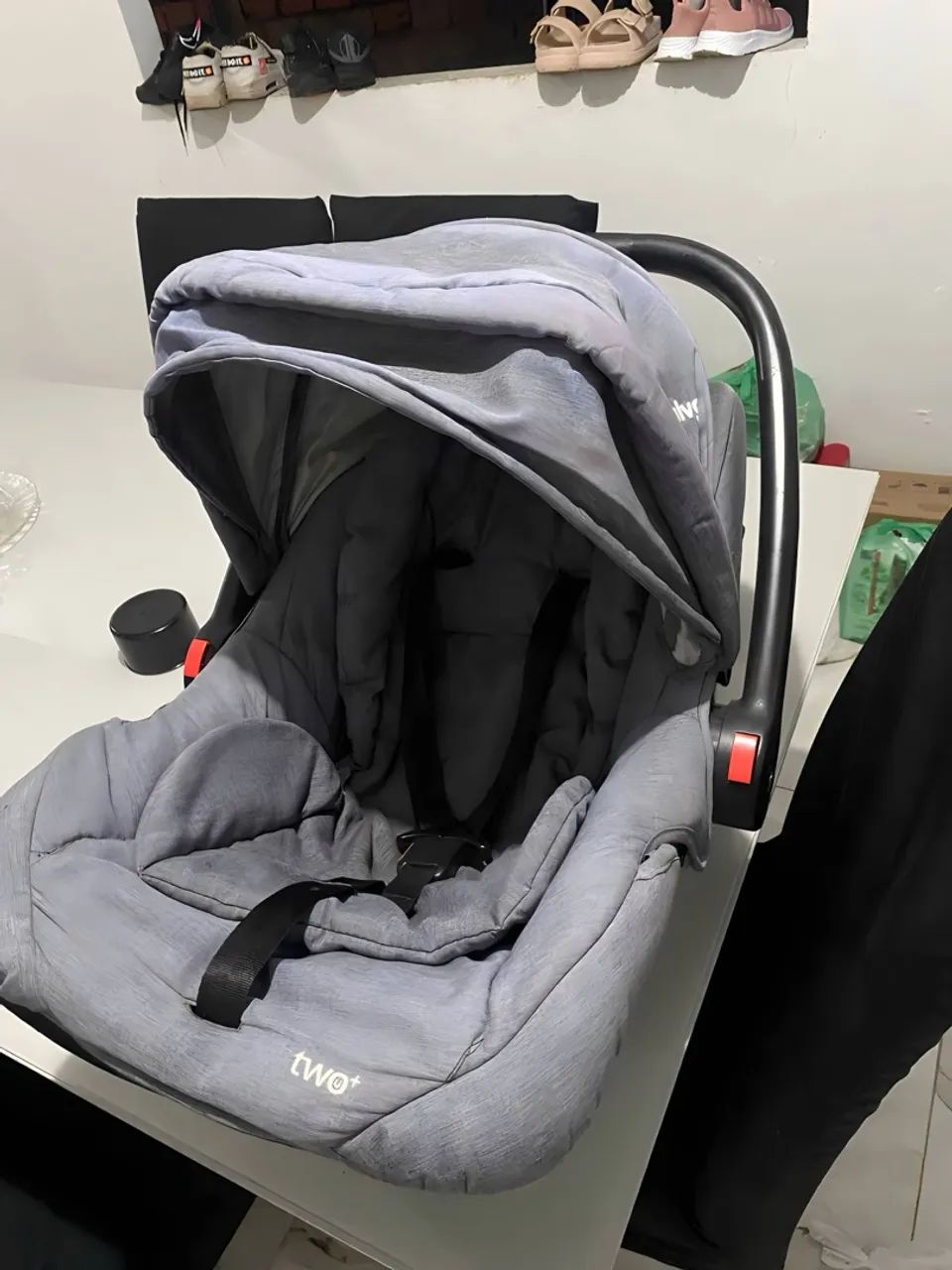Bebê Conforto Two+ Cinza com Capota