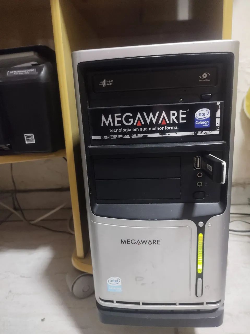 Selling Computer404871466200616960