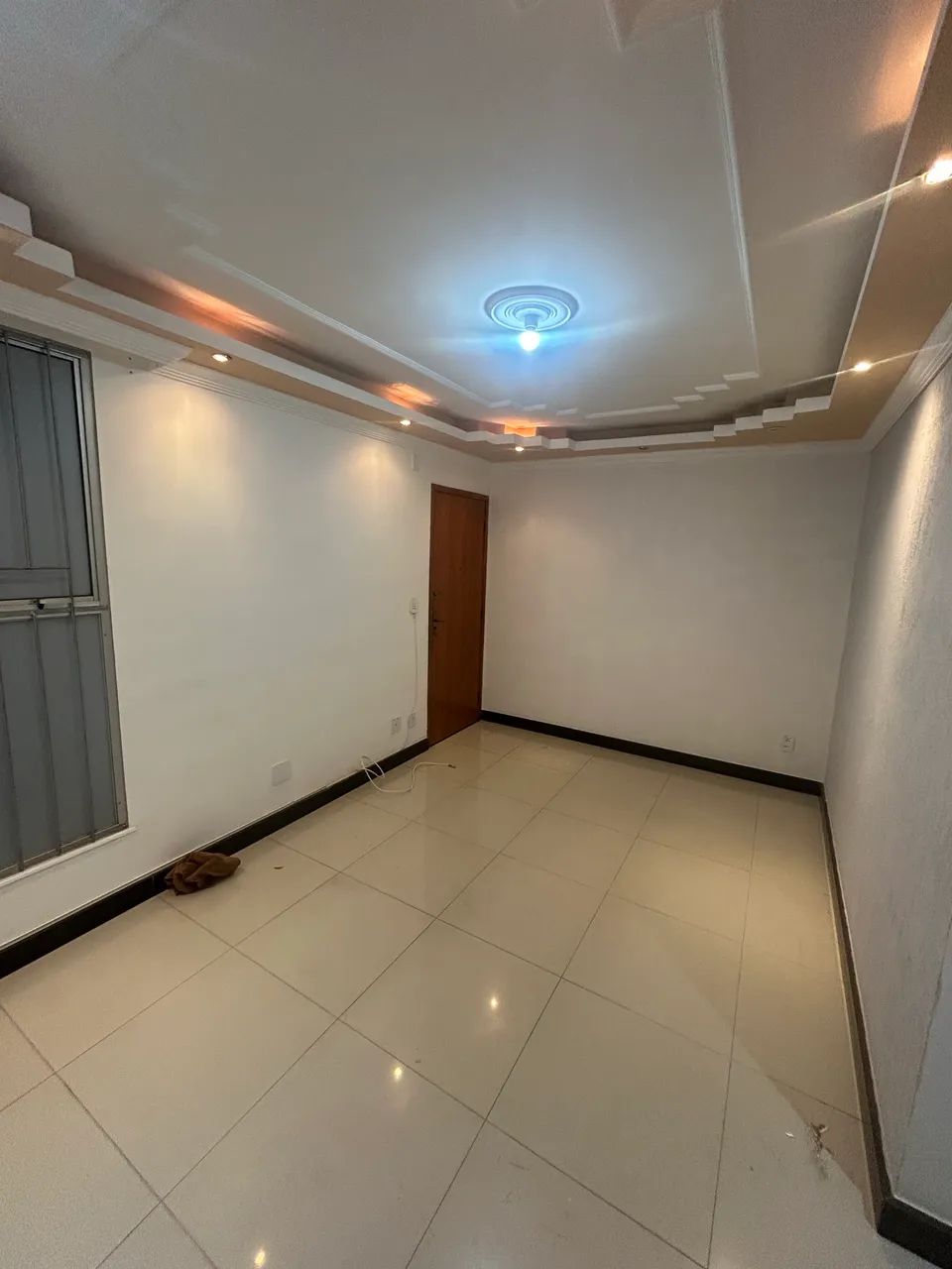APTO DE 2 QUARTOS NO CAMARGOS 