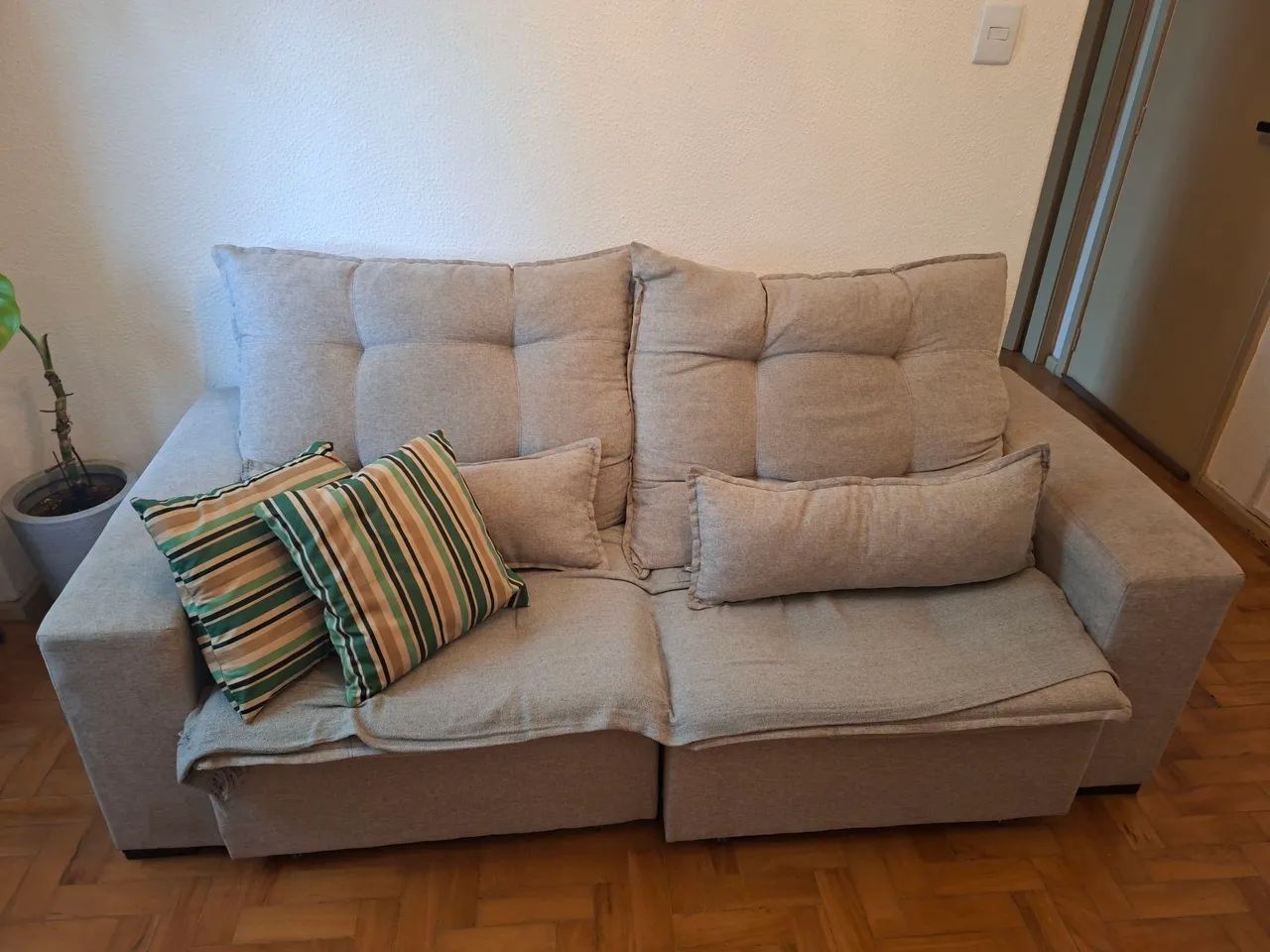 SOFÁ RETRÁTIL 2,00M