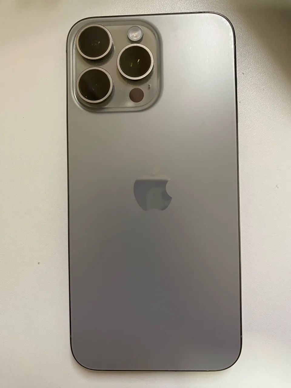 Iphone 15 Pro Max (titânio) - Bateria 100%