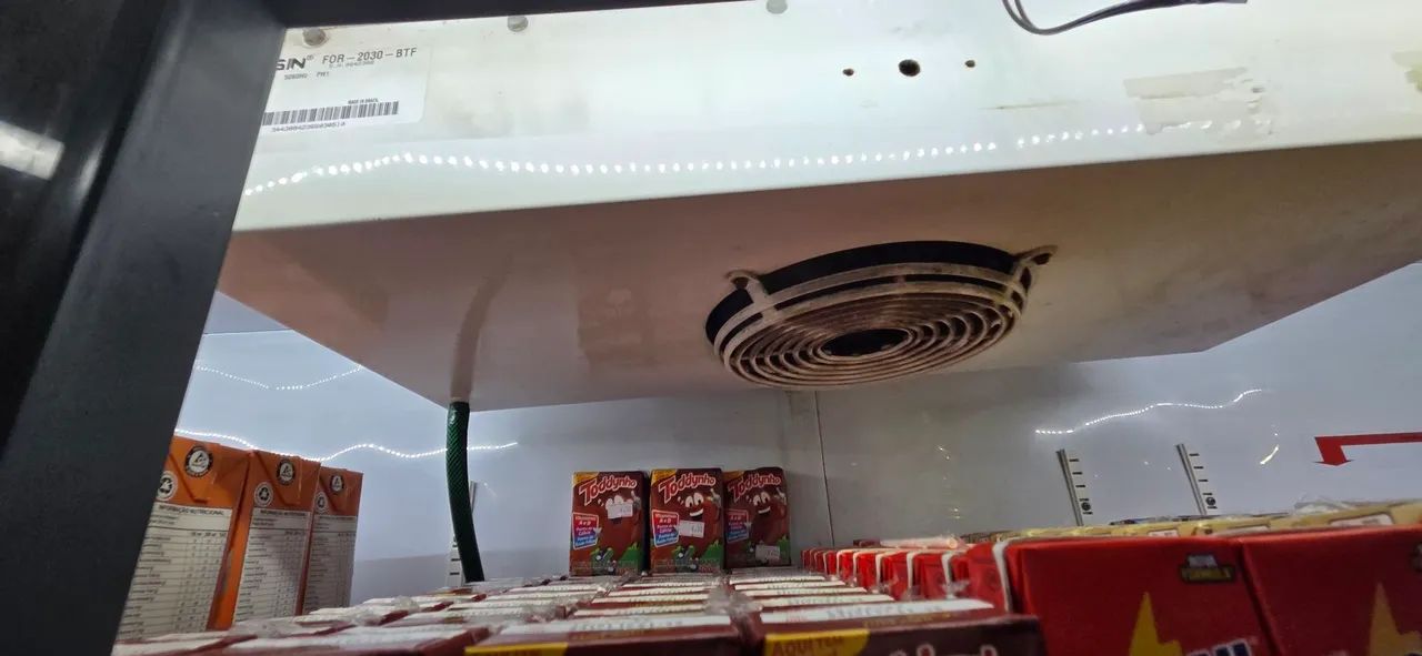 Freezer expositor 3 portas - Foto 3