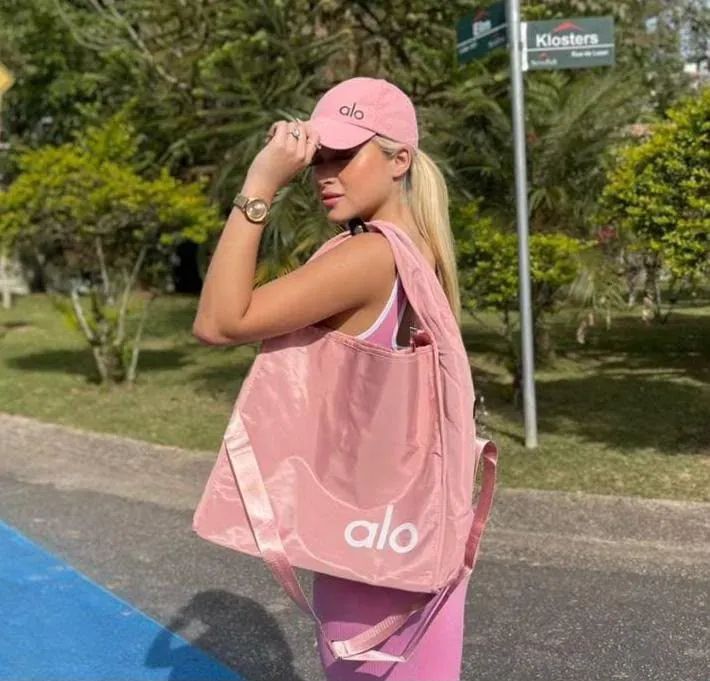 Bolsa Estilo Academia Premium - Grande, Espaçosa e Multifuncional