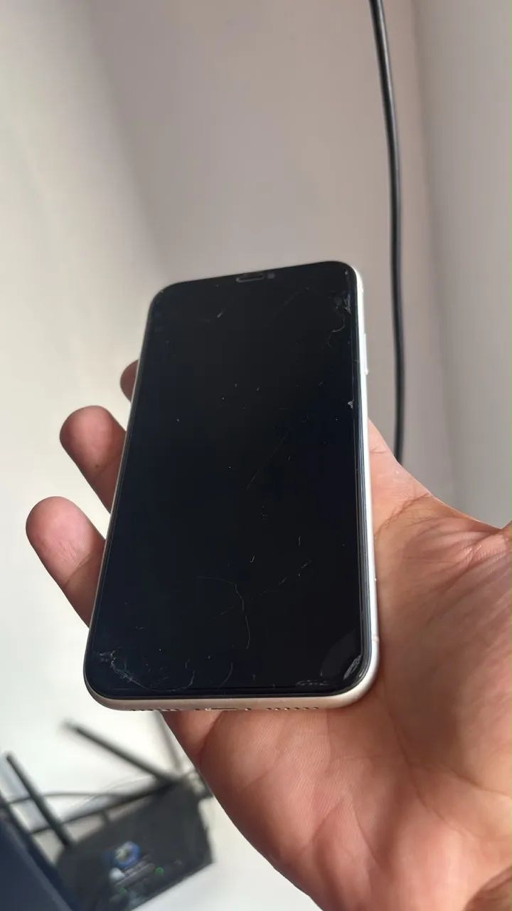 iPhone 11 bem conservado 64gb
