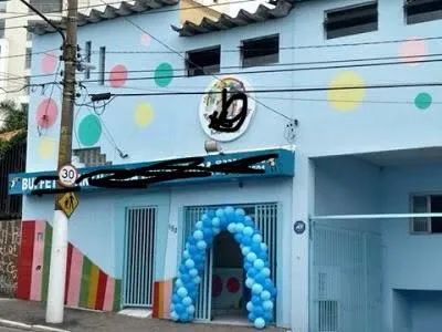 Casa comercial na Rua Gonçalo Nunes, 152  480 m²