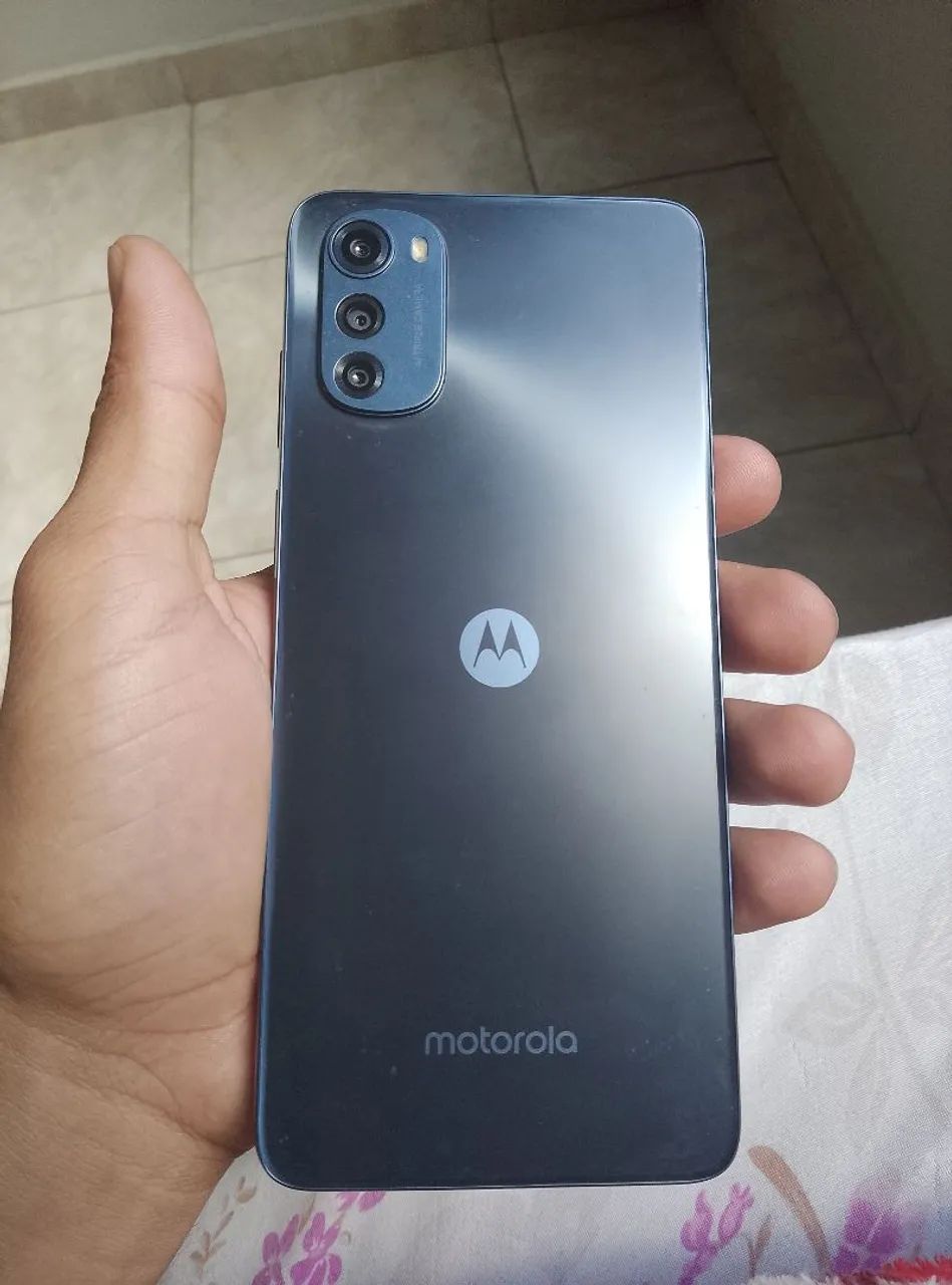 Vendo MOTO E 32 64GB leia a descrição 
