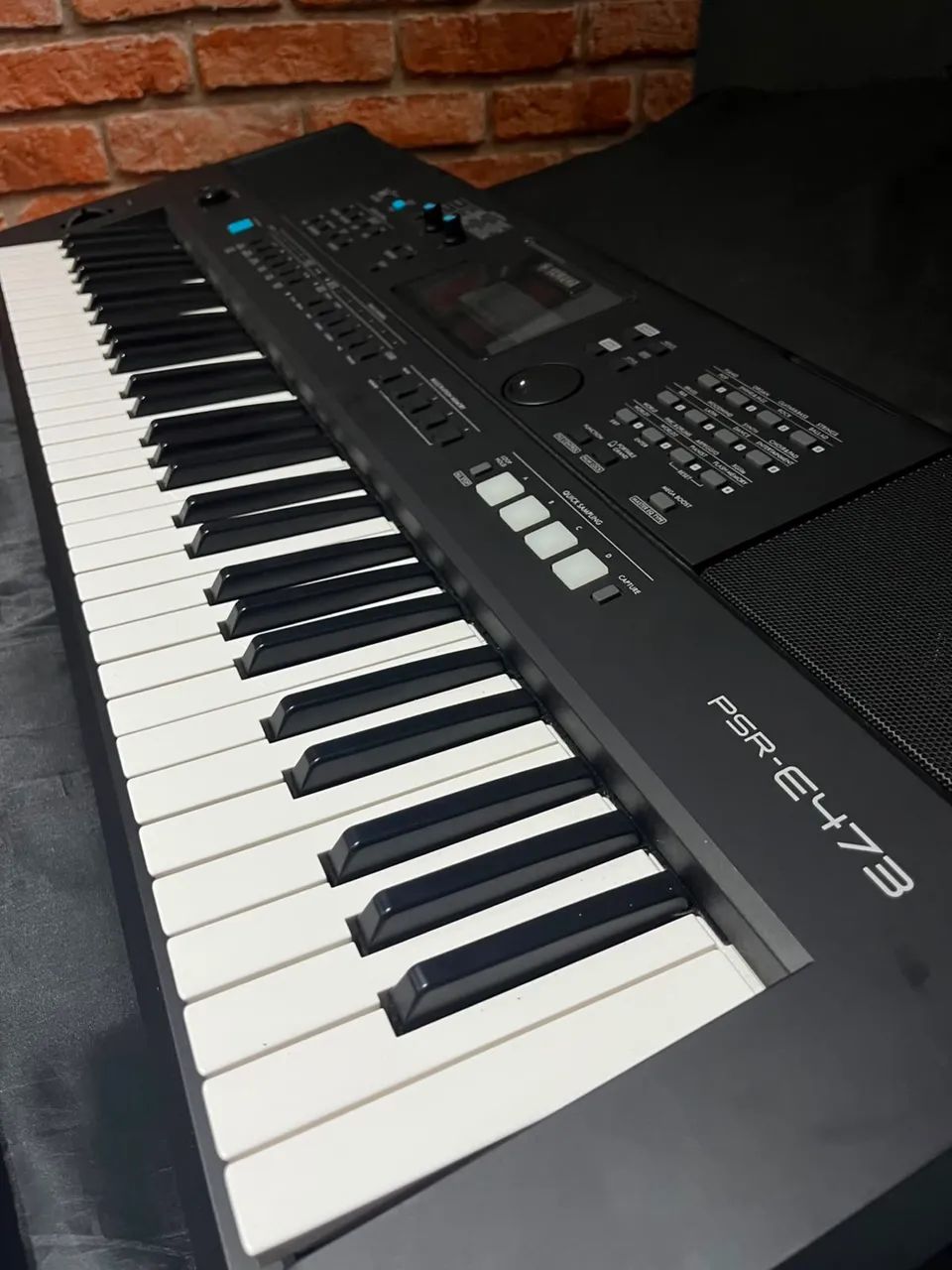 Teclado YAMAHA
