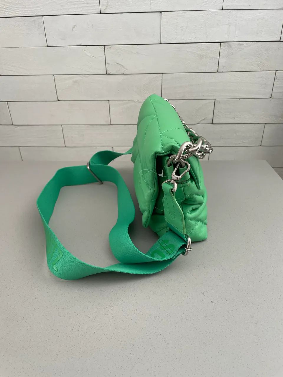 Bolsa Schutz Barbara Verde - Foto 5