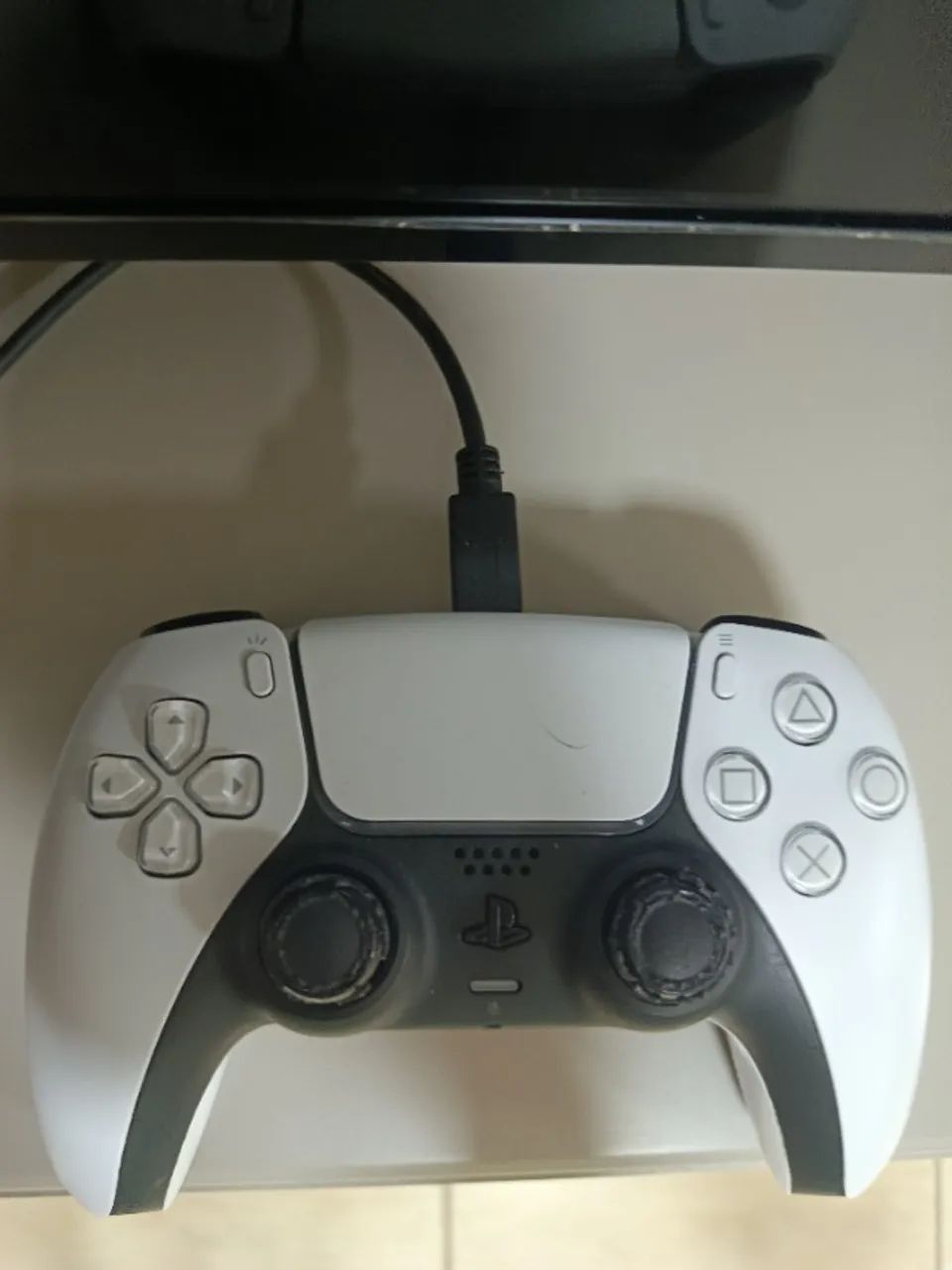 PlayStation 5 Standard Edition + Controle DualSense Original - Foto 2