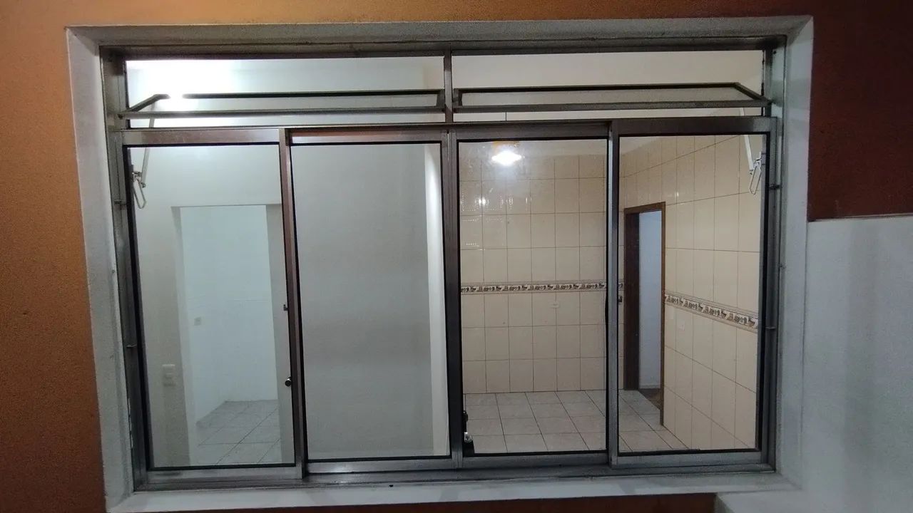 Alugo casa compacta com ótimo acabamento a 3km do Metrô Capão Redondo - Foto 4
