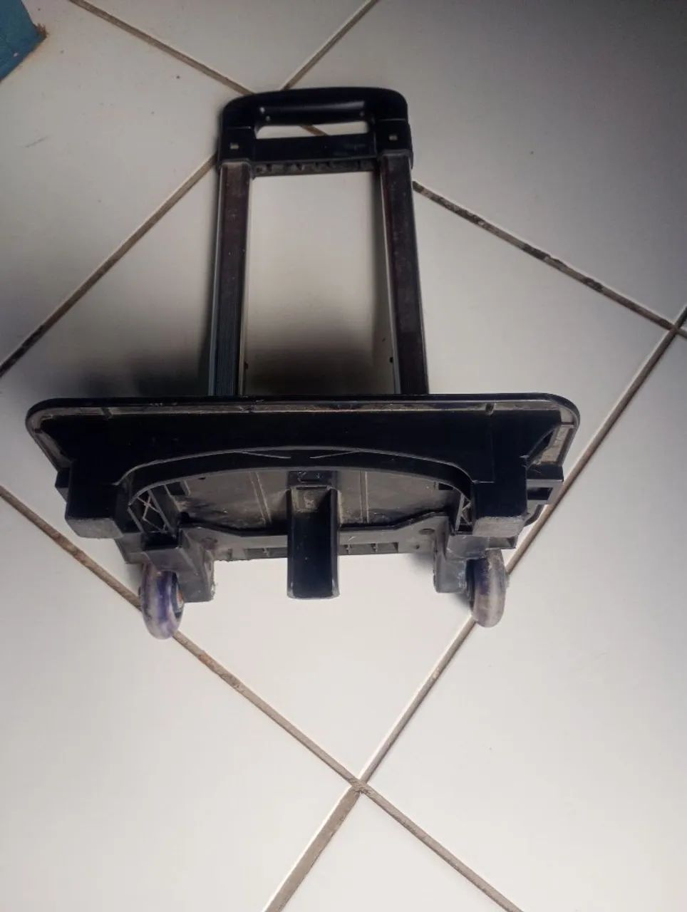Vende-se carrinho para mochila escolar.  - Foto 5
