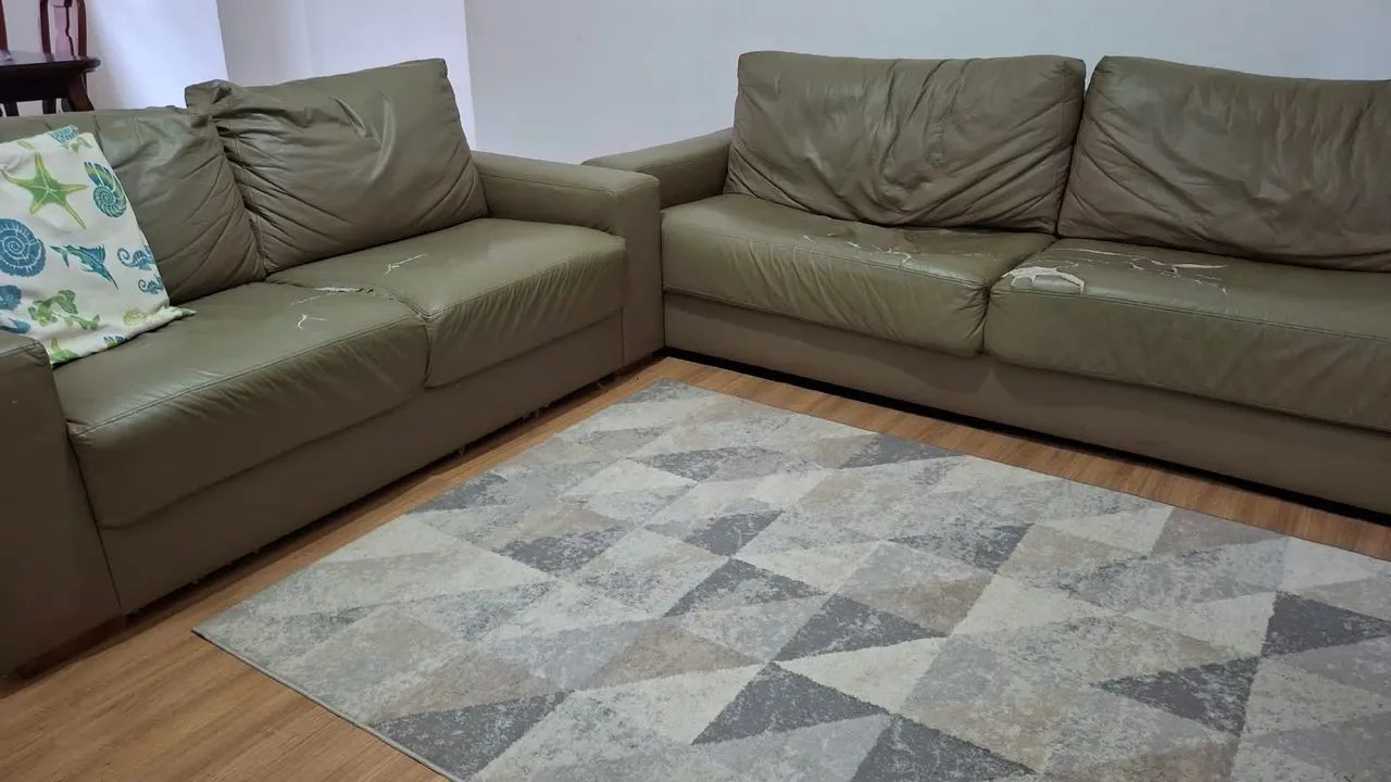 Conjunto 2 Sofás 2,50m e 1,80m - Madeira Maciça