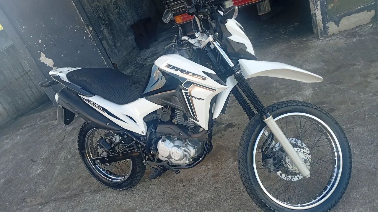Moto em perfeito estado 