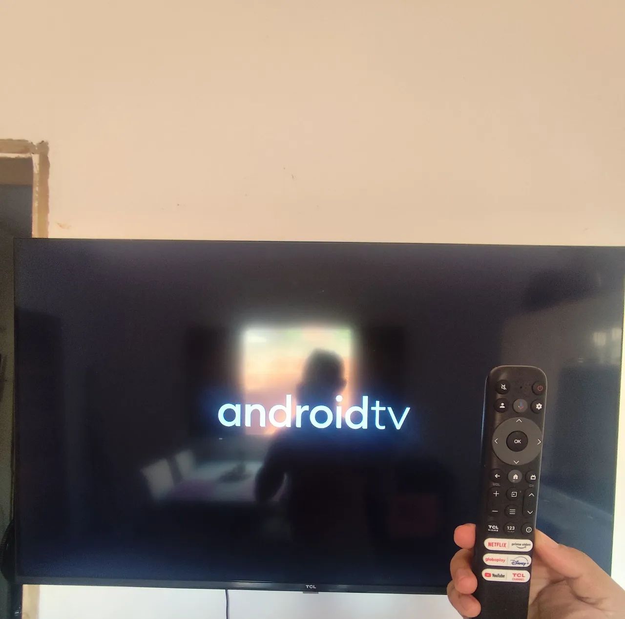 SMART TV TCL 43"  - Foto 2