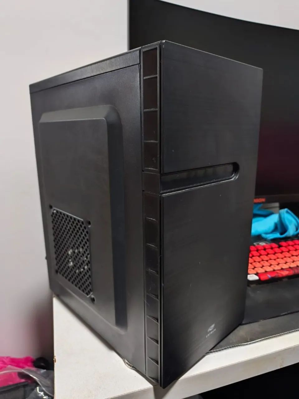 COMPUTADOR BÁSICO A VENDA